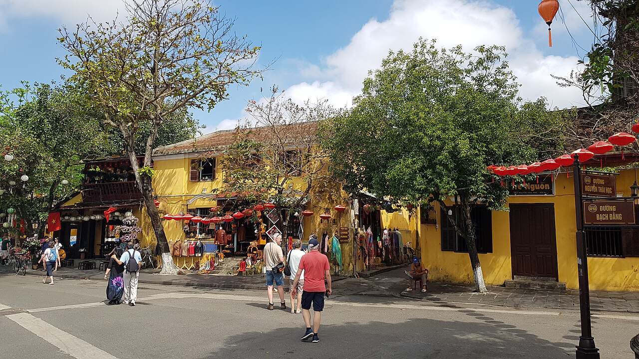 Street and historic buildings in Hoi An Ancient Town