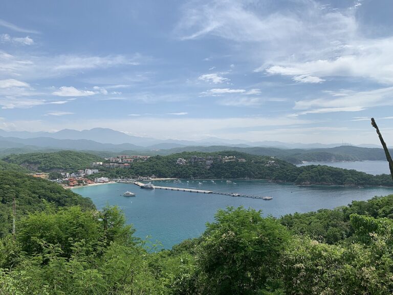 Santa Cruz Bay in Huatulco